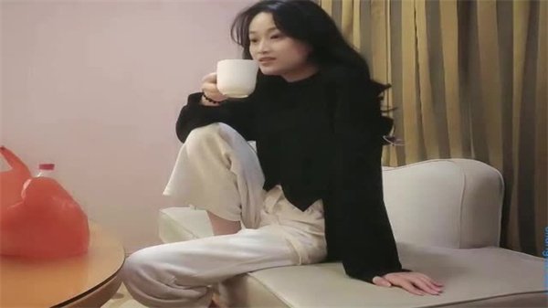 小马寻花极品红酒妹返场啪啪