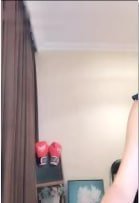 颜值不错妹子扭动身体慢慢脱掉在椅子上自摸奶子情趣诱惑