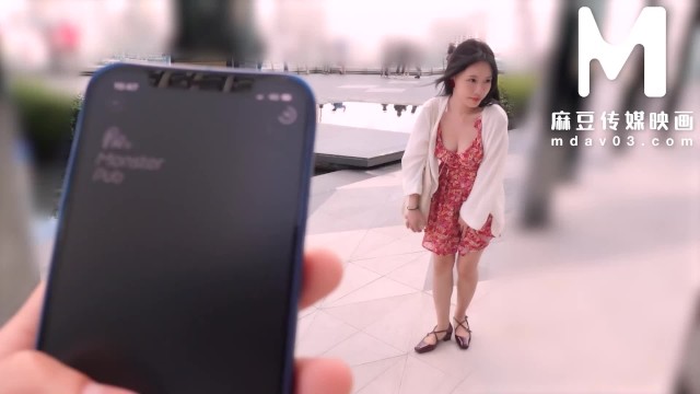 【AsiaM】麻豆傳媒映畫 - 享受野外露出的刺激快感
