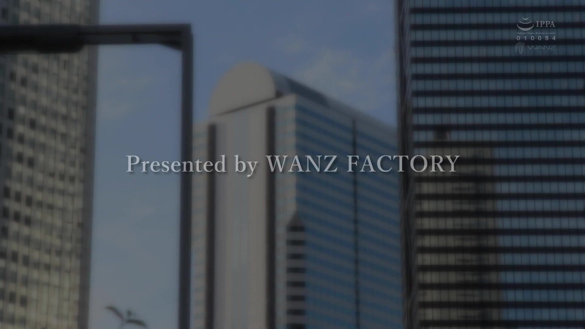 WAAA-387 黑絲襪女主管的淫語 調戲地獄 悶悶美腿的淫蕩折罵幫助你打手槍 佐野由真